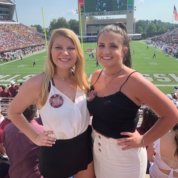 Meet your Posher, Lindsay - Picture 1 of 1